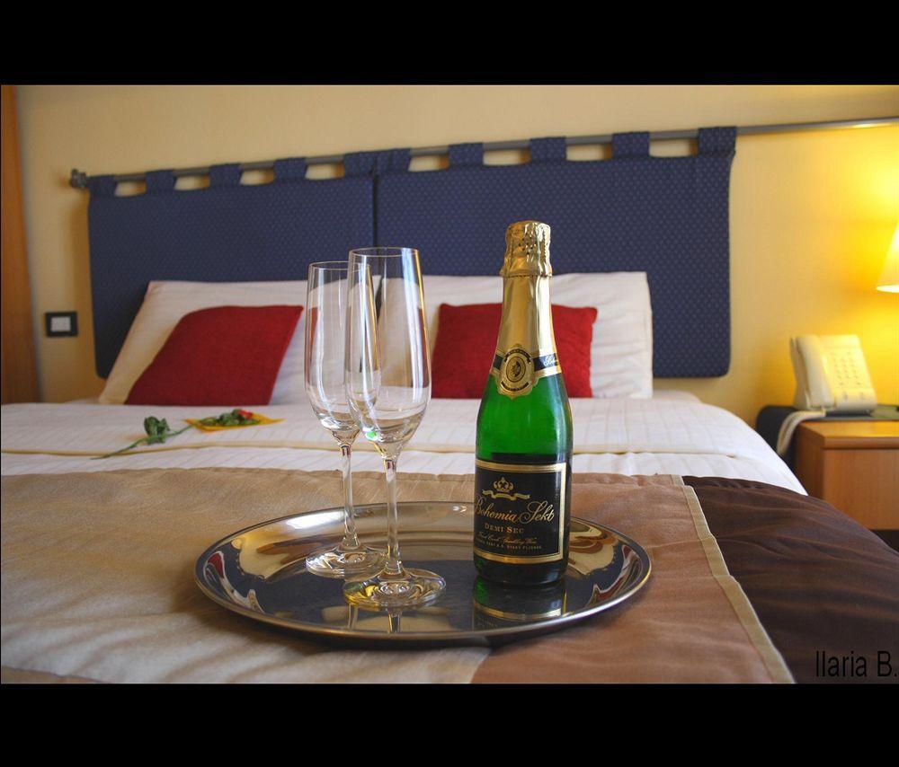 Central Hotel Tiepolo Прага Экстерьер фото